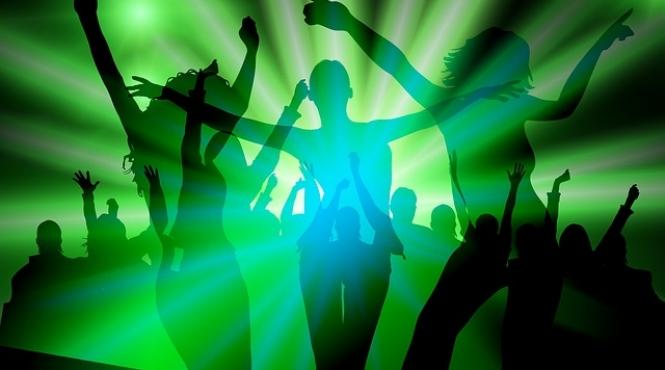 budapeste paradisul petrecaretilor