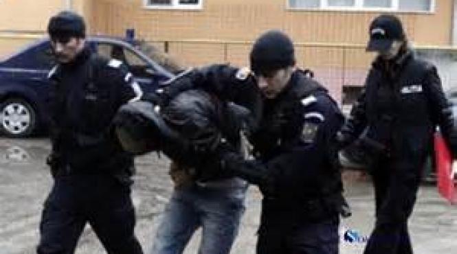 barbat retinut de procurori pentru trafic de droguri