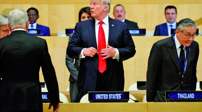 santaj marca trump la natiunile unite