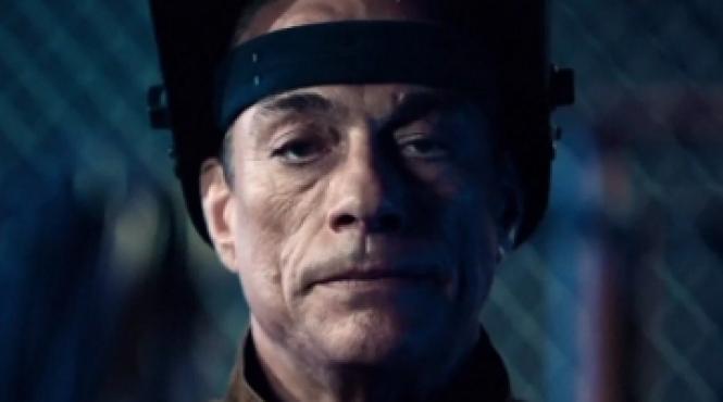 jean claude van damm va juca pe micile ecrane intr un nou serial