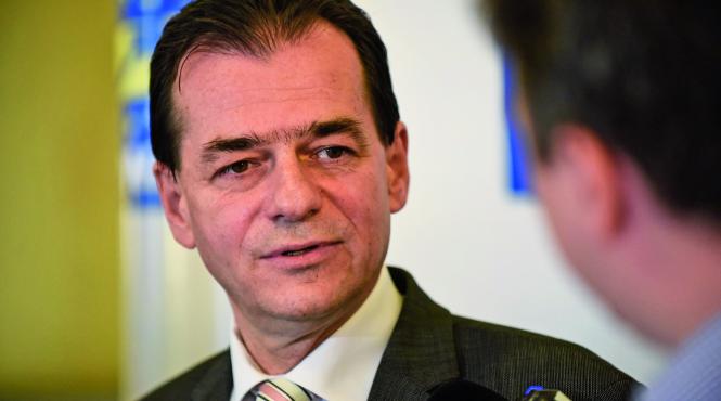 anul opozitiei intre deruta si crize interne