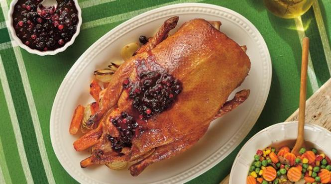 reteta zilei rata la cuptor cu sos de fructe de padure si spanac