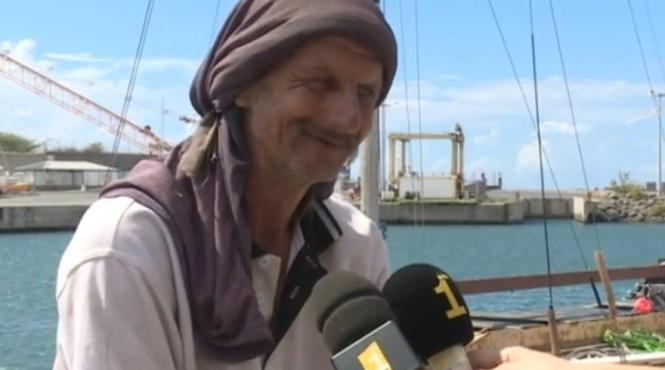 un marinar polonez sustine ca a plutit in deriva timp de 7 luni pe oceanul indian