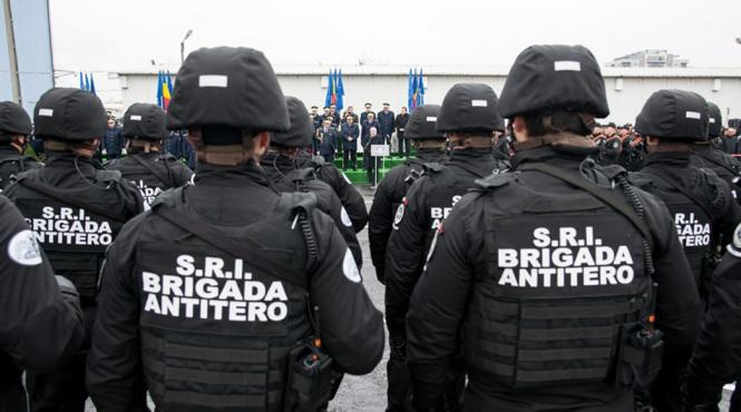 spionii dotati de mosu cu aparatura noua de filaj
