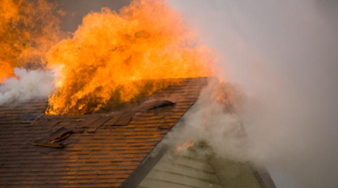 in pragul anului nou o femeie a ars de vie in propria casa