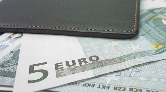 madridul evalueaza la un miliard de euro costul crizei catalane
