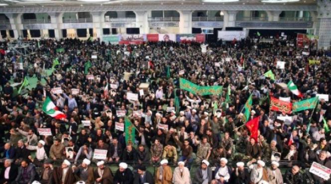 proteste violente in iran soldate cu 10 morti
