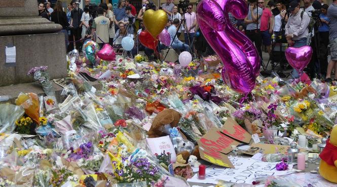 erou sau hot pentru victimele atacului de la manchester