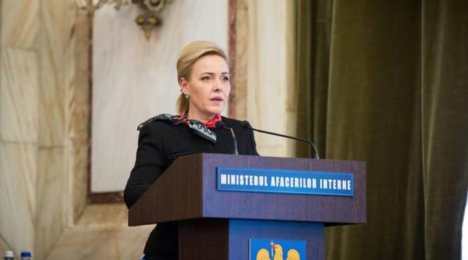 carmen dan nu ma interesa ancheta ci mecanismele prin care un politist cu probleme comportamentale poate ramane in plan operativ