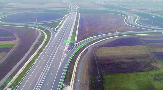 prima autostrada din 2018 e rupta si nu duce nicaieri