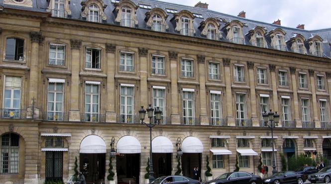 jaf de cinci milioane de dolari la cel mai cunoscut hotel din paris