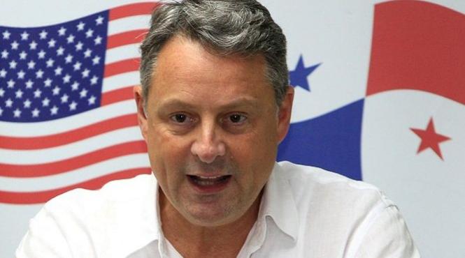 ambasadorul sua din panama demisioneaza explicand ca nu poate lucra sub administratia trump