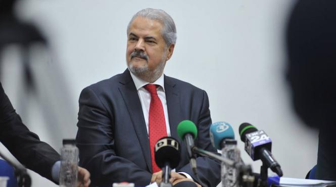 adrian nastase autoritatea primului ministru este esentiala in raport cu administratia de stat