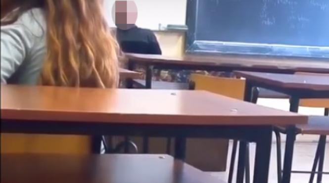 video gestul scabros facut de un profesor de religie chiar in timpul orei de curs