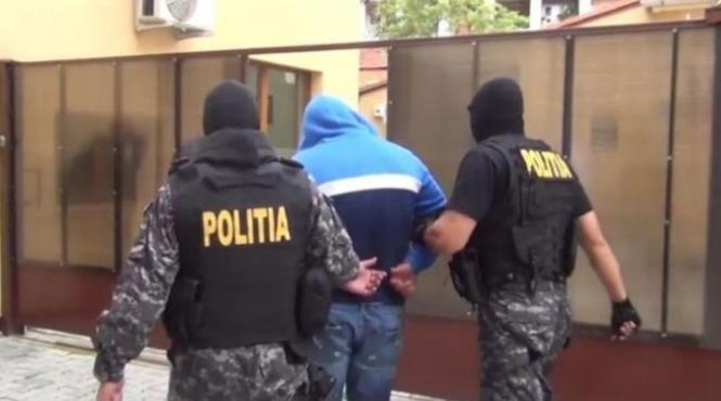 barbat acuzat de agresiune sexuala asupra unei eleve de 14 ani arestat preventiv