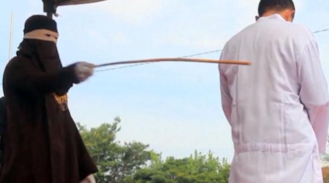 un crestin a fost batut cu bastonul pentru ca a vandut alcool