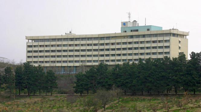 atac terorist la un hotel din kabul mai multi cetateni americani se afla printre victime