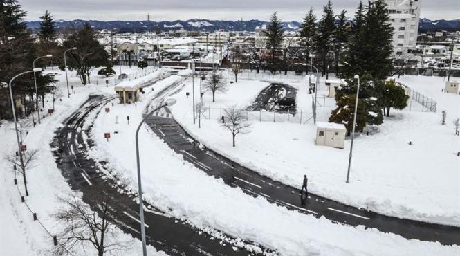 ninsorile abundente din japonia perturba traficul aerian si feroviar