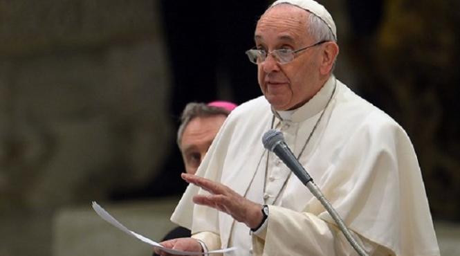 papa francisc denunta stirile false si pledeaza pentru un jurnalism al pacii
