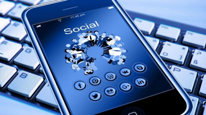 teoria revolutionara a unui expert facebook