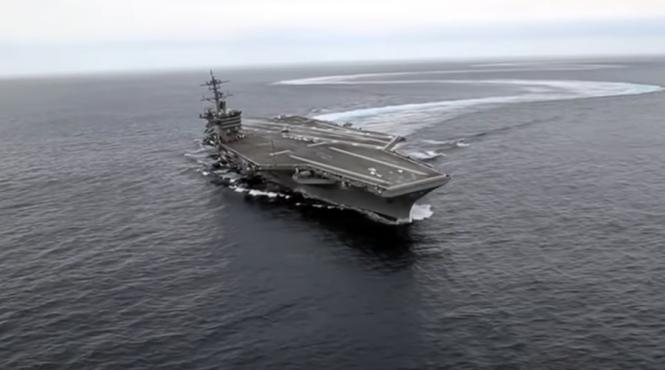 video manevrele impresionante pe care le face portavionul american uss abraham lincoln