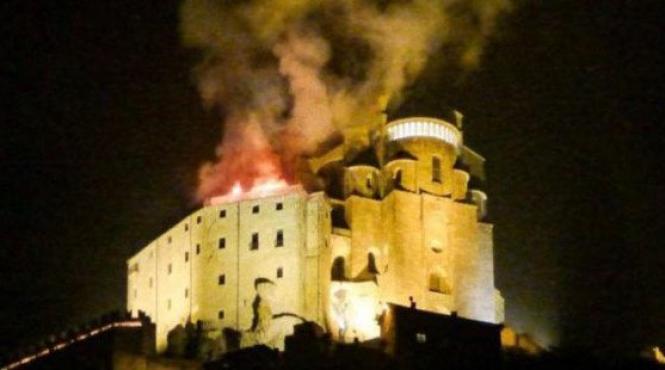 a ars manastirea care a inspirat celebrul roman numele trandafirului