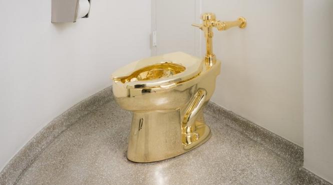 casa alba a cerut imprumut o pictura dar a primit un closet de aur