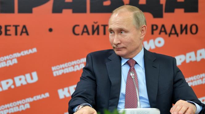 putin ar castiga lejer alegerile spune un sondaj recent