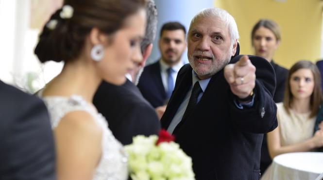 un adevar cumplit iese la iveala in aceasta seara in fructul oprit