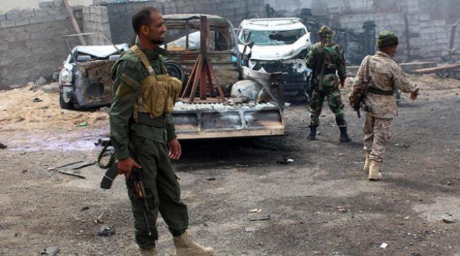 atentat sinucigas in sudul yemenului soldat cu 14 soldati ucisi