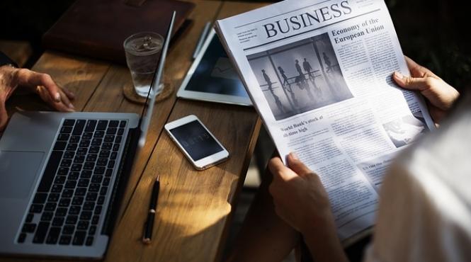 blackstone vrea sa preia o participatie majoritara la o divizie importanta a thomson reuters