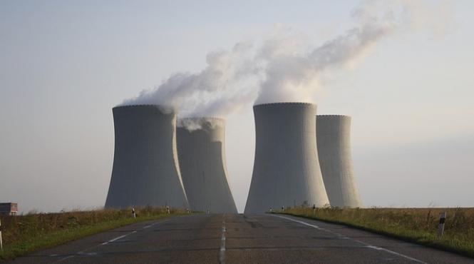 polonia ar putea construi prima sa centrala nucleara