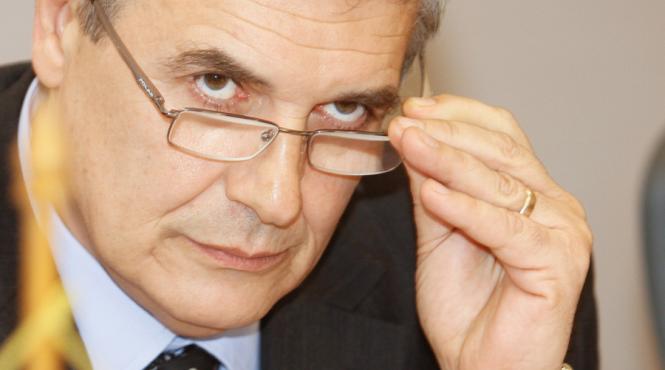 fostul director al nuclearelectrica pus sub control judiciar