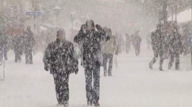 schimbari dramatice ale vremii ninsori si vant puternic in mai multe zone ale tarii