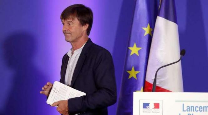 unul dintre ministrii cei mai populari ai frantei dezminte zvonurile care l incrimineaza de hartuire sexuala