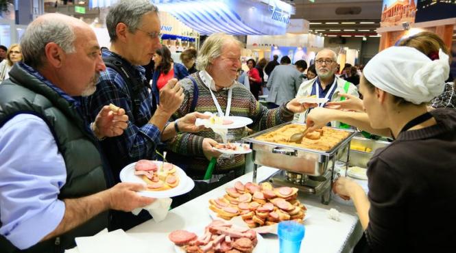 romania promoveaza turismul cultural traditiile culinare si mestesugurile la targul de turism de la milano