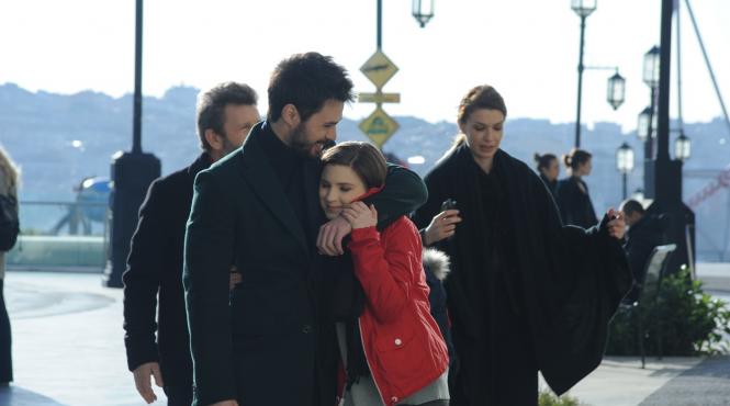 fructul oprit isi muta platoul de filmare in istanbul