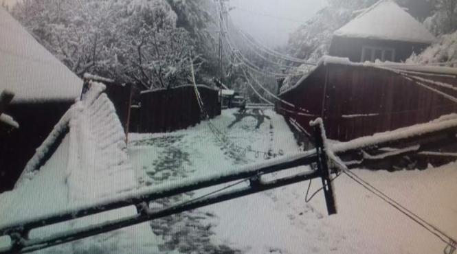 ninsorile puternice si viscolul au facut ravagii in vrancea