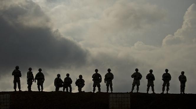 premierul polonez ii critica pe blatistii din nato