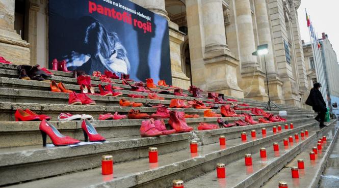 prin proiectul dragostea poarta pantofii rosii fundatia mereu aproape lupta contra violentei impotriva femeilor