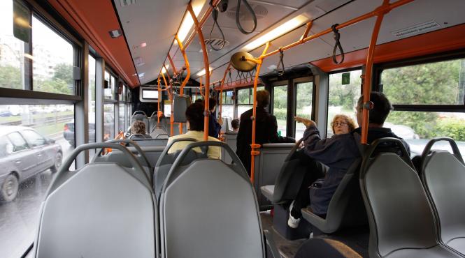 ratb va monta aer conditionat in 100 de troleibuze din cele 177 pe care le are in dotare