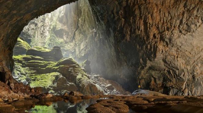 pestera extraterestrilor descoperita la granita dintre china si tibet