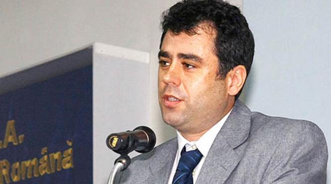 horatius dumbrava despre toader ce face el acum reprezinta istorie negativa cel putin la prima vedere