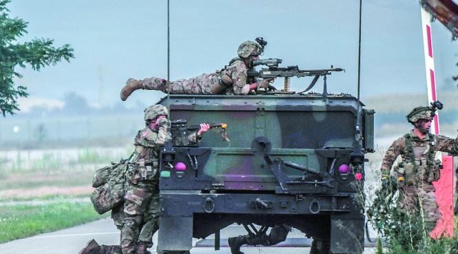 top 50 de romani care au impuscat miliardul us army