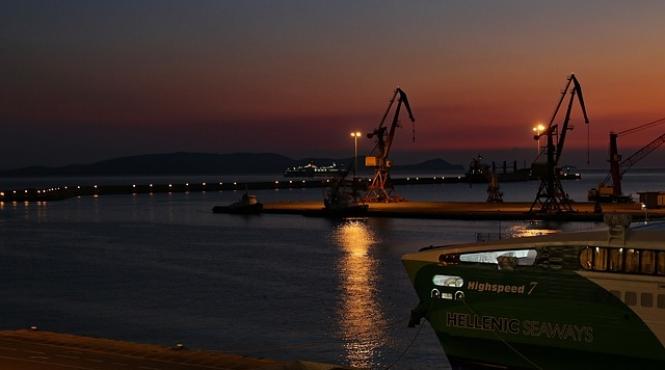 grecia a vandut portul salonic pentru 232 milioane de euro