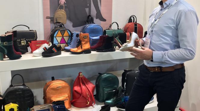 pantofii si gentile create de designerul eugeniu garkonita admirate la milano