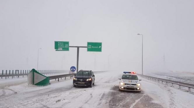 doua autostrazi si zeci de drumuri nationale si judetene inchise