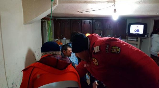 incredibil un barbat din constanta se zbate intre viata si moarte dupa ce a baut o solutie de curatat aragazul