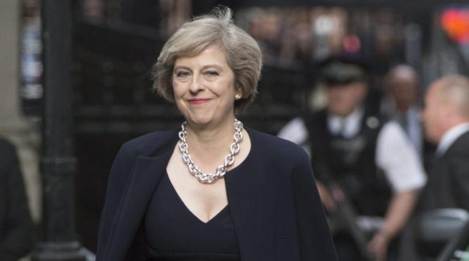 theresa may inca mai spera la un acord privind formarea guvernului delegat nord irlandez