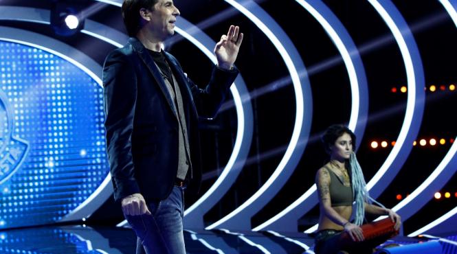 doua gemene si mama lor au castigat 20 750 de lei aseara la guess my age ghiceste varsta